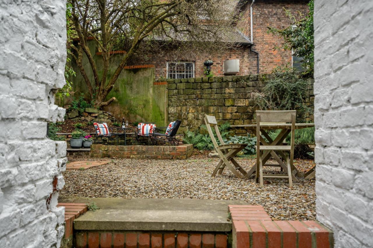 Villa 17 Trinity Lane York Exterior foto